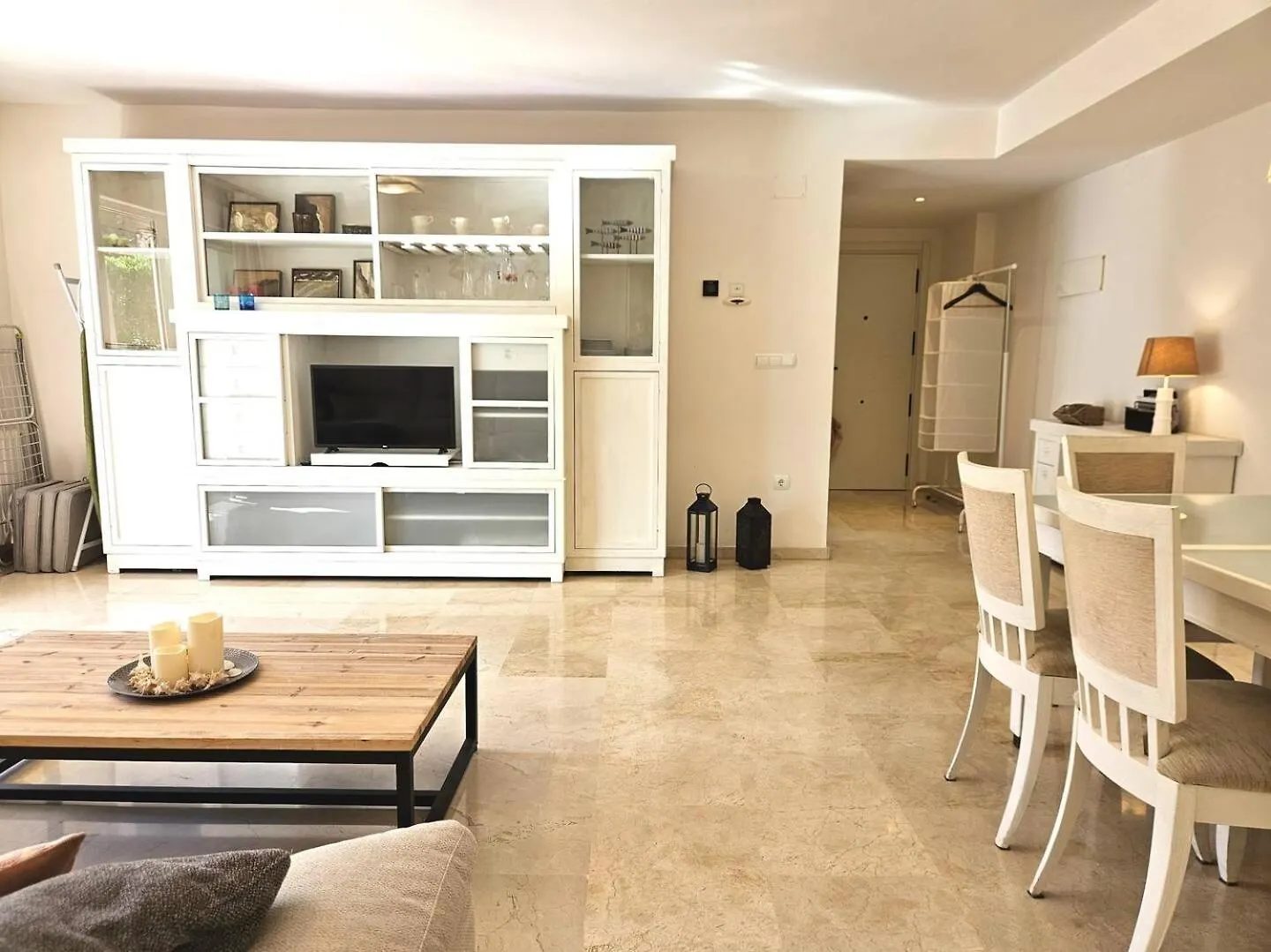 Pass The Keys Nice And Bright Apartment 马尔韦利亚